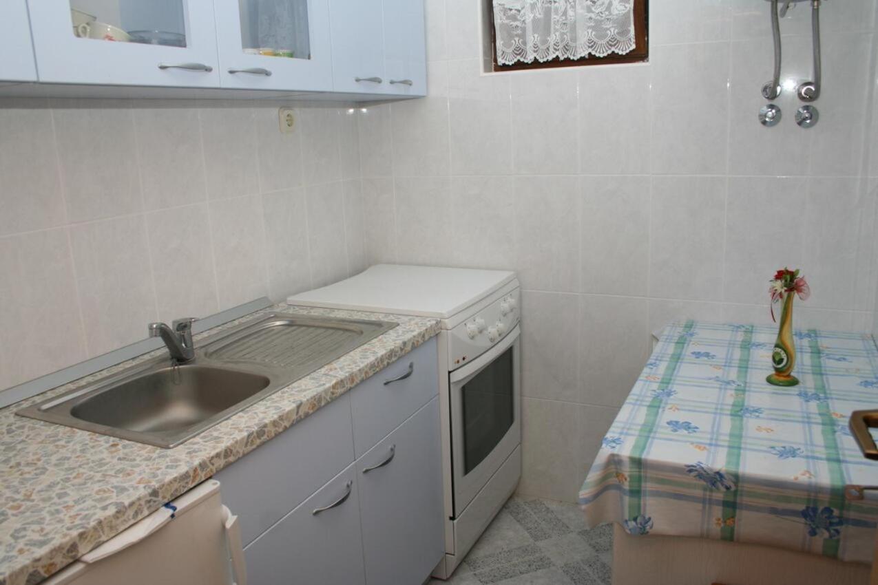 Double Room Sutivan 2943B Exterior photo